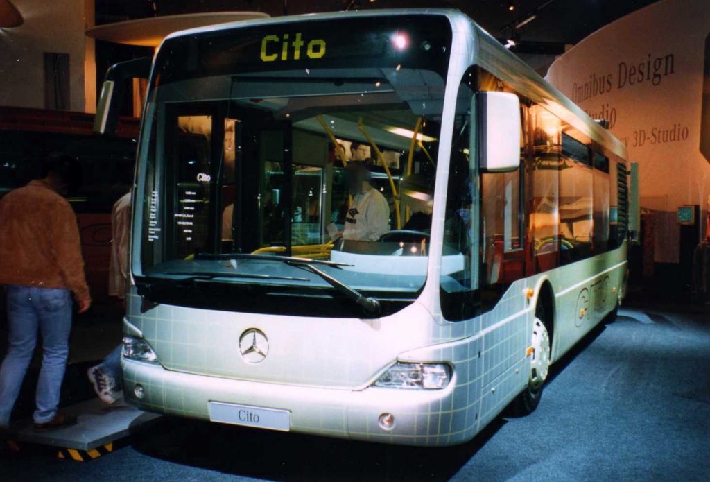Mercedes Cito O520, aufgenommen auf der IAA 2000 in Frankfurt.