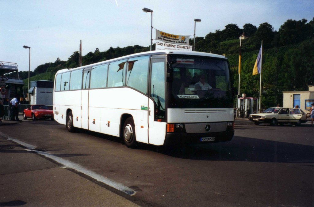 Mercedes O404 RH, aufgenommen im August 1996 an der Fhranlegestelle Mersburg.