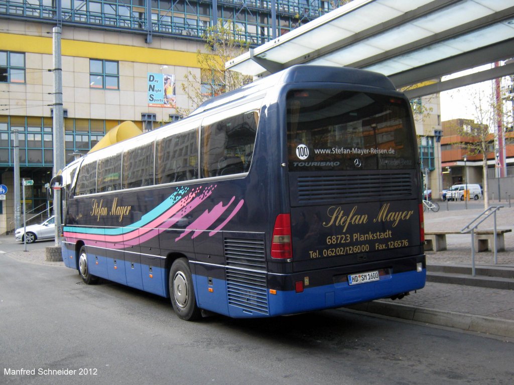 Mercedes Tourismo Bus am Saarbrcker Hauptbahnhof. Das Bild habe ich im April 2012 gemacht.