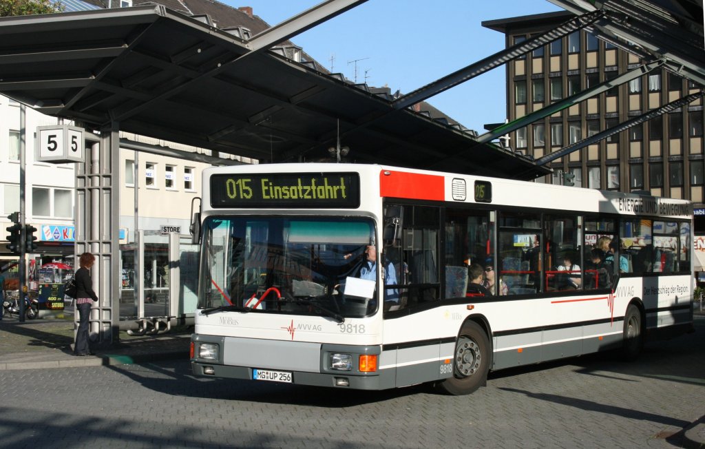 Mbus 9818 (MG UP 256).
Mnchengladbach HBF, 4.6.2010.