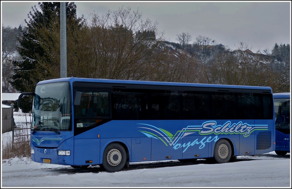 (MU 8440)  Dieser Irisbus Crossway stand am 18.01.2013 am Bahnhof in Wilwerwiltz und wartet auf Fahrgste.
