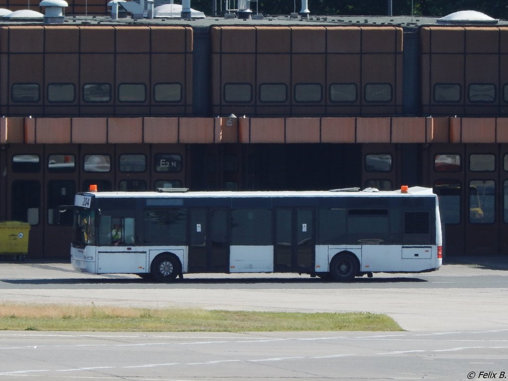 Neoplan Centroliner von AeroGround aus Deutschland in Berlin am 08.06.2016