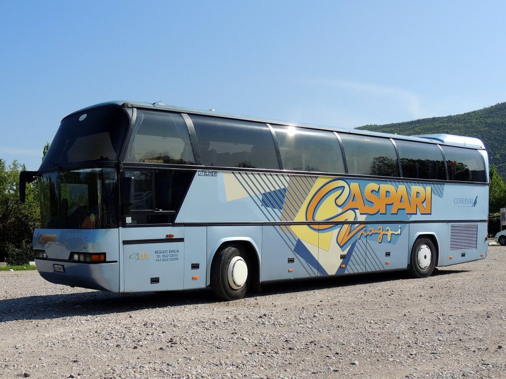 NEOPLAN-Cityliner von Caspari am Busparkplatz in Međugorje; 130424