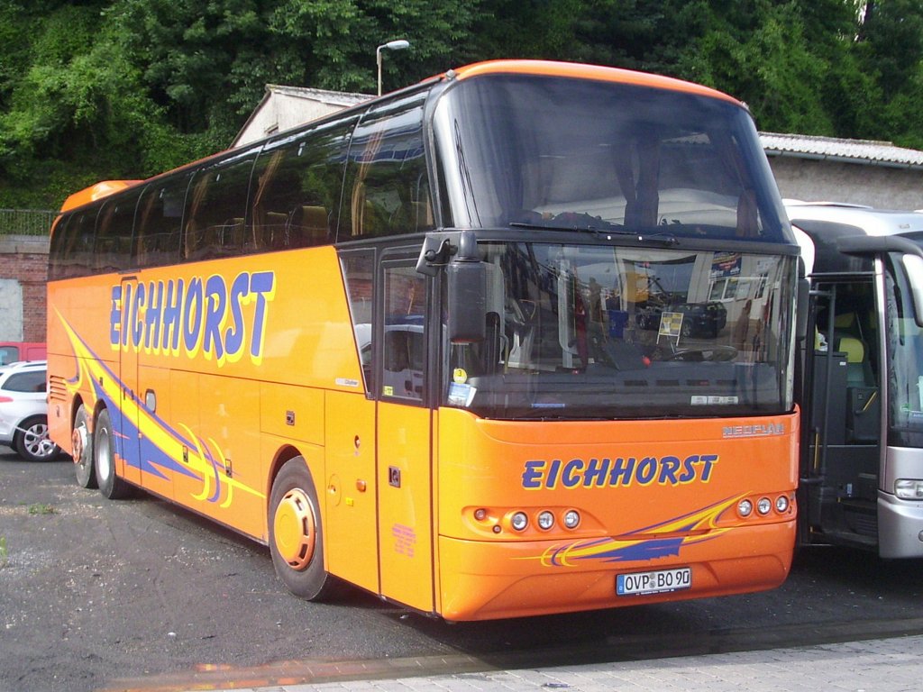 Neoplan Cityliner von Eichhorst aus Deutschland im Stadthafen Sassnitz am 07.07.2012 

