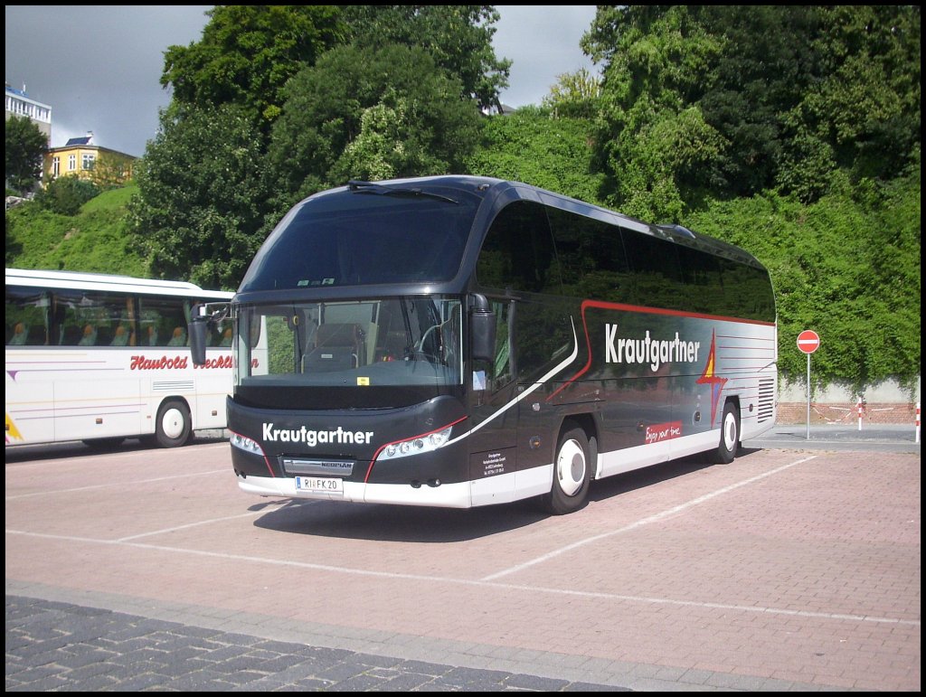 Neoplan Cityliner von Krautgartner aus sterreich im Stadthafen Sassnitz am 12.08.2012