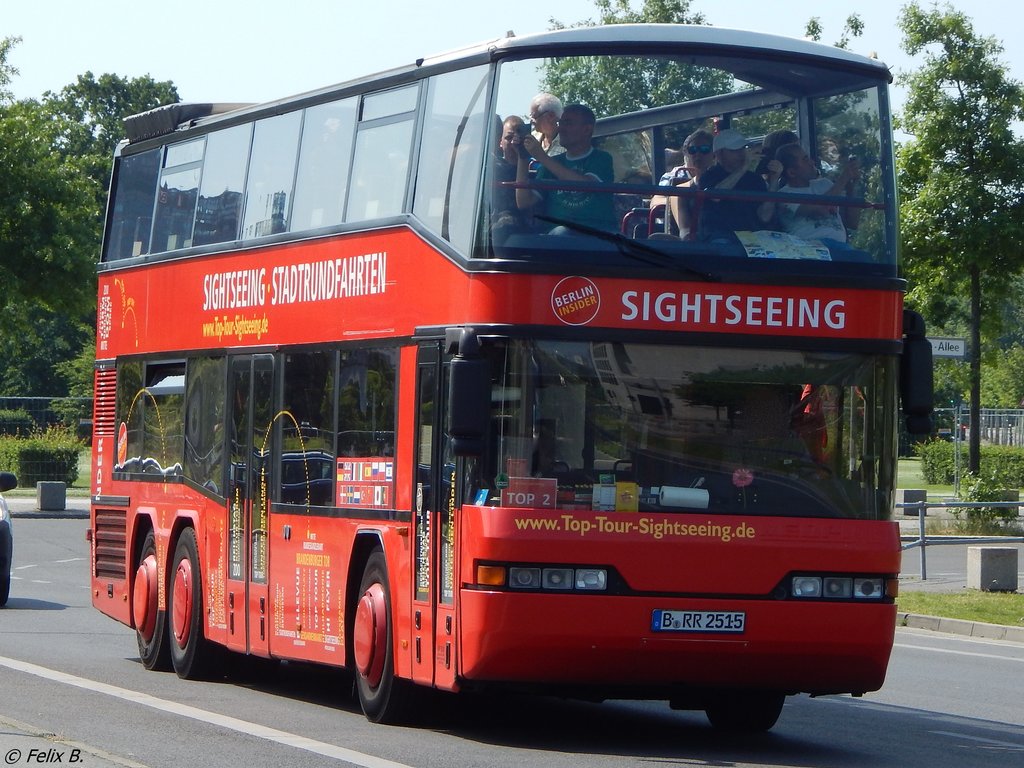 Neoplan N4026/3 von VIP Bus Connection aus Deutschland in Berlin am 08.06.2016