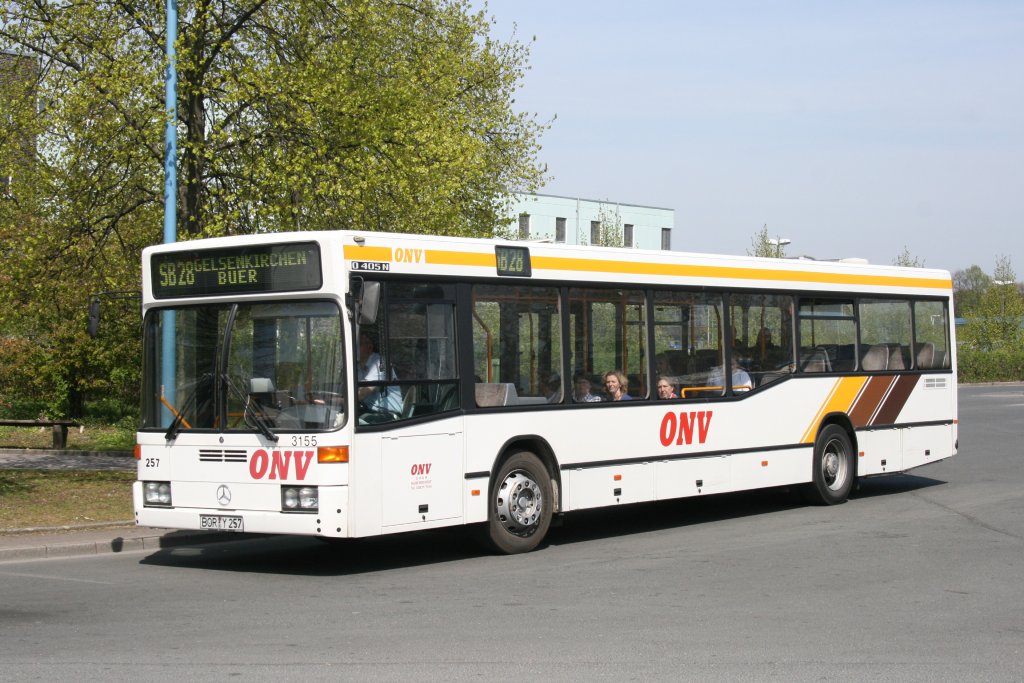 ONV 3155 (BOR Y 257) mit der Linie SB28 nach Gelsenkirchen Buer.
Aufgenommen am ZOB Dorsten.
24.4.2010