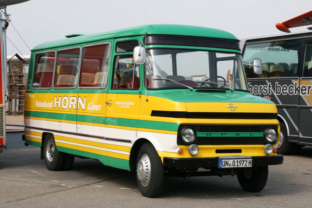 Opel Kleinbus  Horn , Oldtimer-Bustreffen Sinsheim 01.05.2011