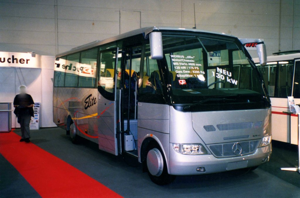 Pucher Elite, aufgenommen auf der IAA 2002 in Hannover.