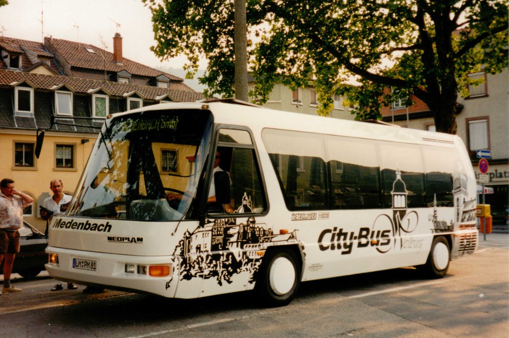 Raritt aus dem Archiv: Neoplan N 8008 Metroliner mit Carbonkarosserie  Medenbach , September 1995 Heidelberg