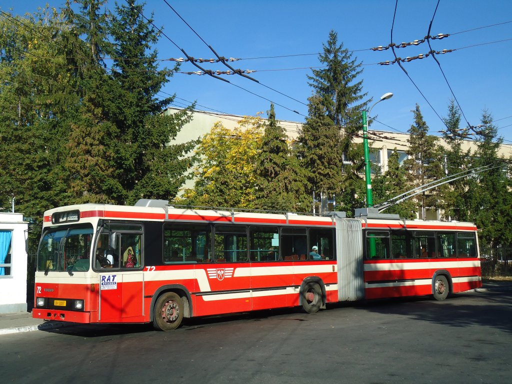 RAT Brasov - Nr. 72/BV 00'097 - Volvo/R&J Gelenktrolleybus (ex VB Biel Nr. 72) am 4. Oktober 2011 in Brasov, Rulmentul