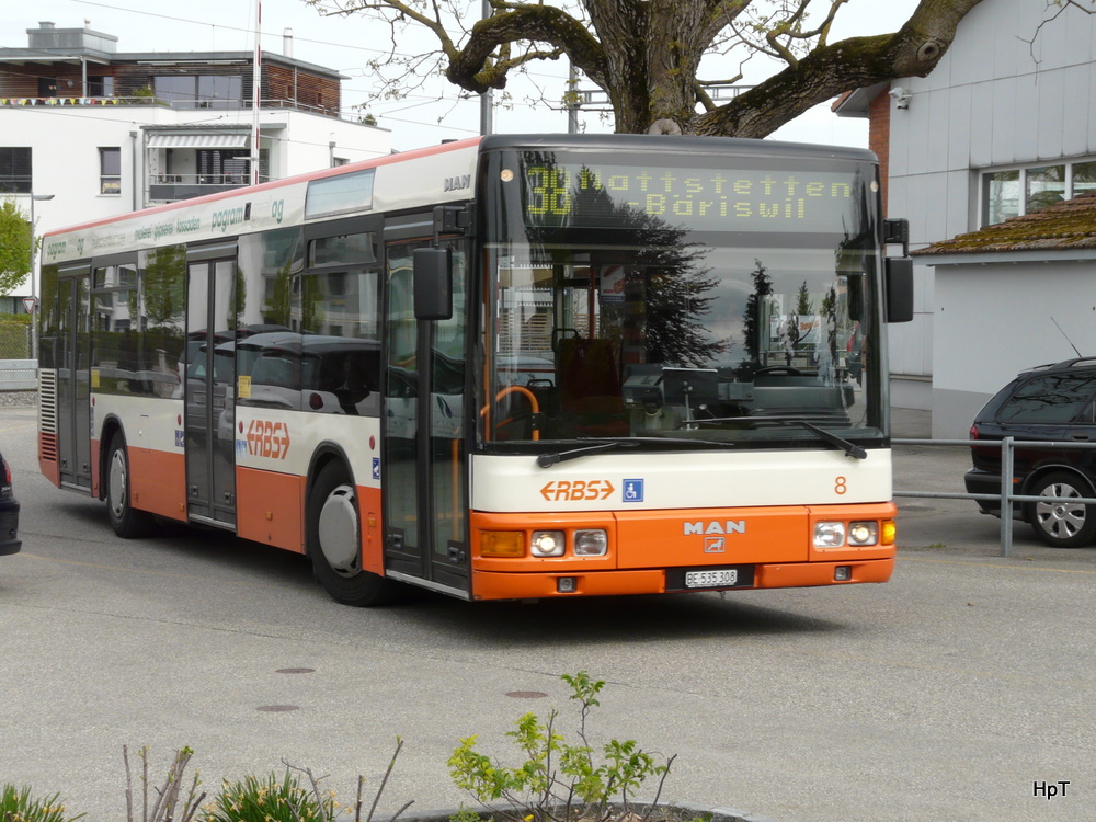 RBS - MAN  Nr.8  BE 535308 unterwegs auf der Linie 38 in Schnbhl am 14.04.2011