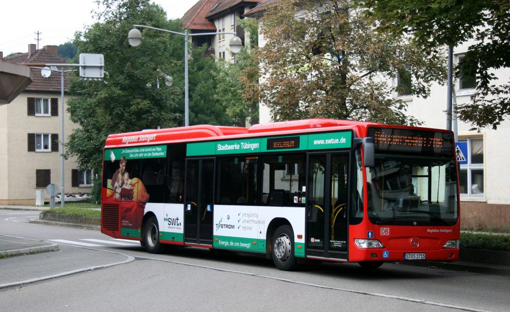 RBS (S RS 1715).
Der Bus wirbt fr SWT.
Aufgenommen an Bahnhof Plochingen, 17.8.2010.
