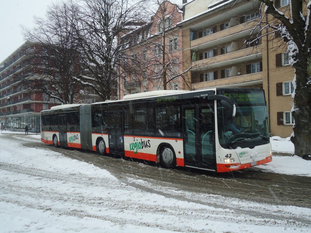 Regiobus, Gossau - Nr. 43/SG 173'250 - MAN am 15. Februar 2012 beim Bahnhof Gossau