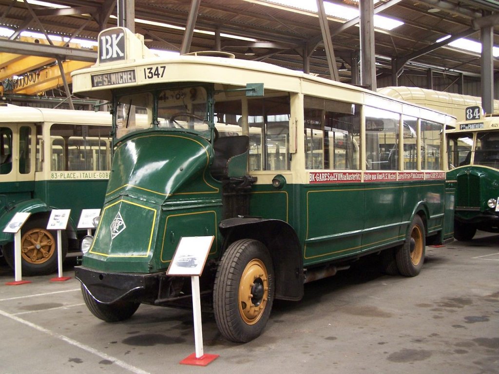 Renault PN Nr 1347 der RATP, Jahrgang 1927, im AMTUIR Museum am 03/10/10.