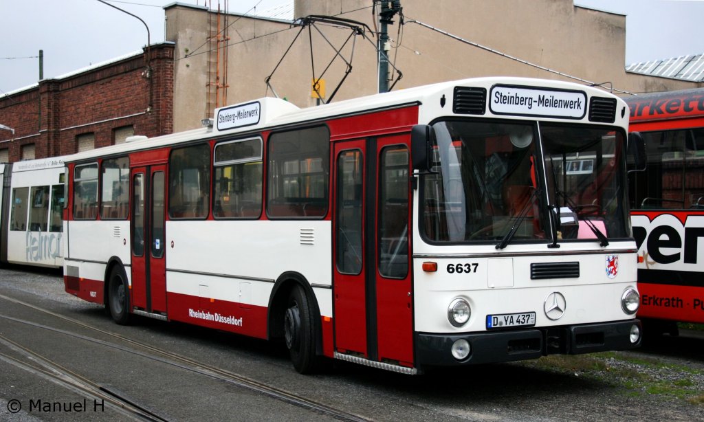 Rheinbahn 6637 (D YA 437).
Aufgenommen am Steinber in Dsseldorf, 12.9.2010.
Dieser Bus fhrt nicht mehr auf Linie.
Er gehrt zum Museumsbestand.