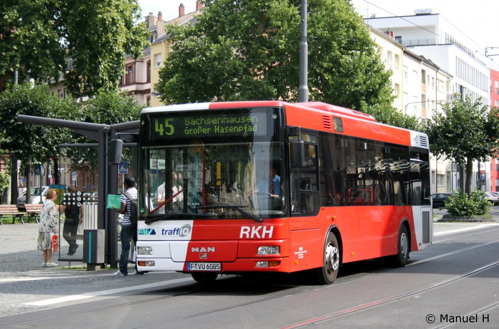 RKH (F VU 6005).
Aufgenommen am Sdbahnhof Frankfurt, 22.8.2010.