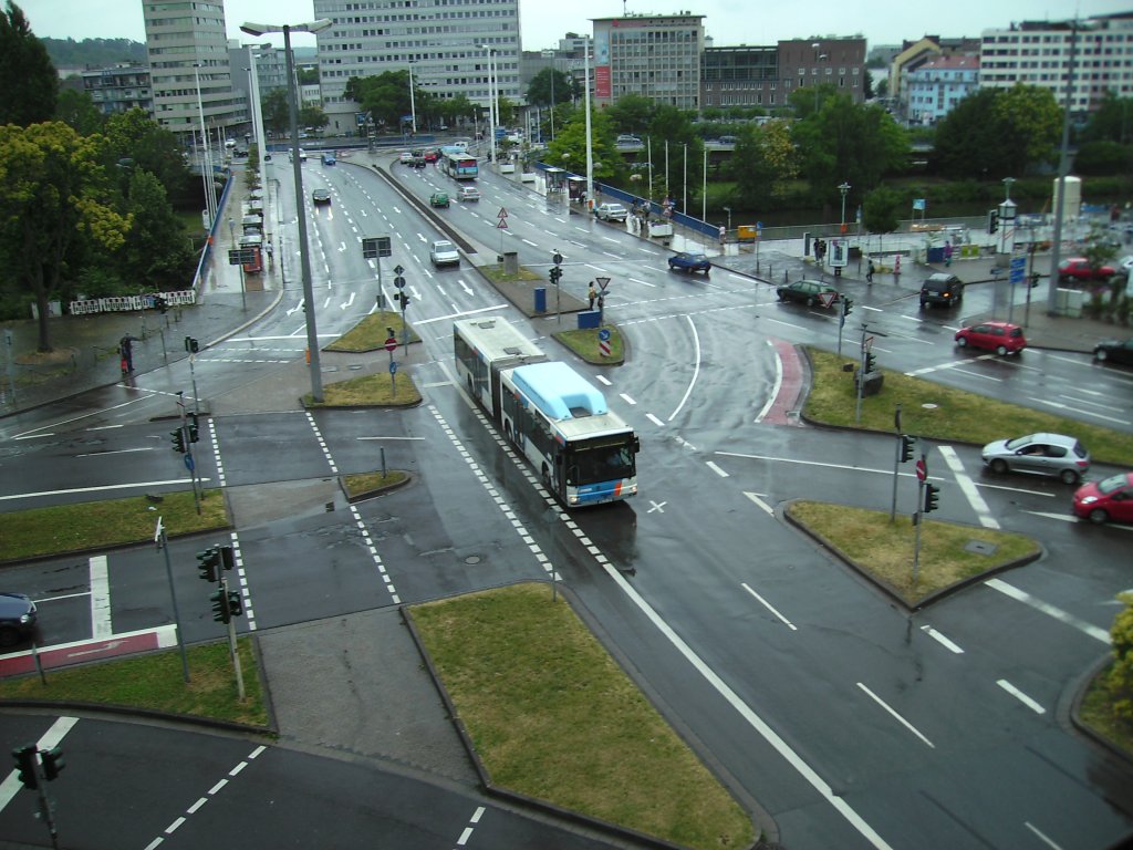 Saarbrcker Busse. Die Aufnahme des Foto war am 22.07.2010 in Saarbrcken und zeigt einen MAN Gelenkbus.