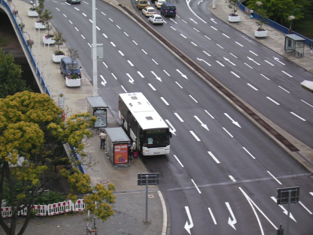 Saarbrcker Busse. Die Aufnahme des Foto war am 22.07.2010 in Saarbrcken und zeigt einen Neoplan Bus.