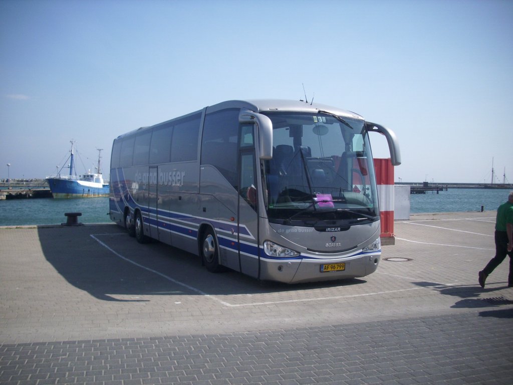 Scania Irizar von de graa busser aus Dnemark im Stadthafen Sassnitz am 22.05.2012