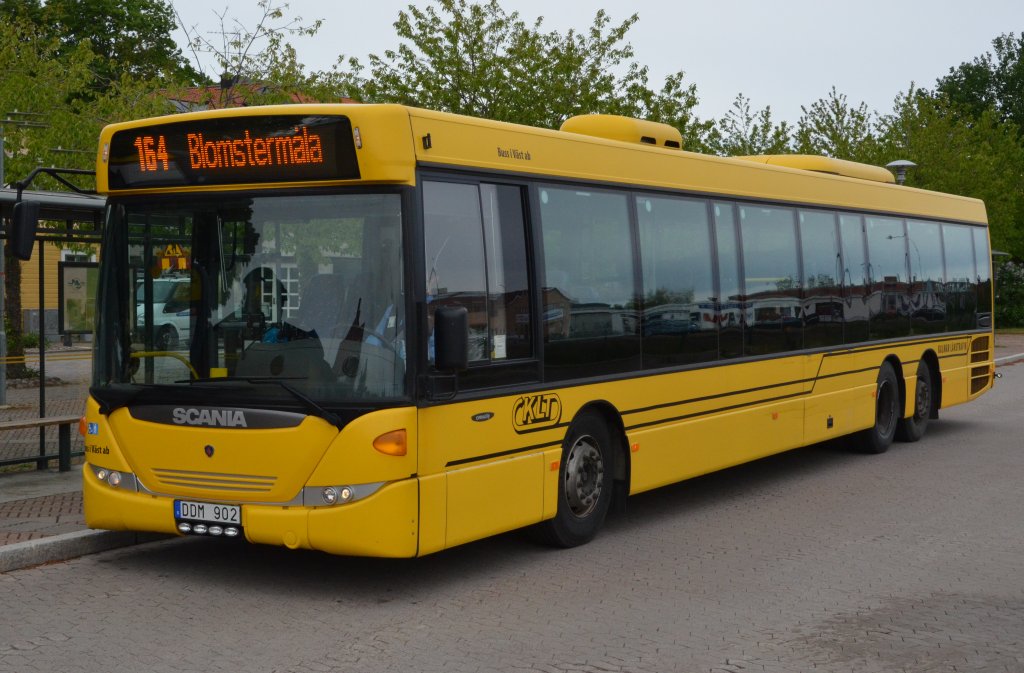 Scania Omniciy ein Linienbuss in Mnsters / Schweden am ehemaligen Bahnhof. Heute ersetzen Busse den Bahnverkehr. Gesehen am 29.05.2012.