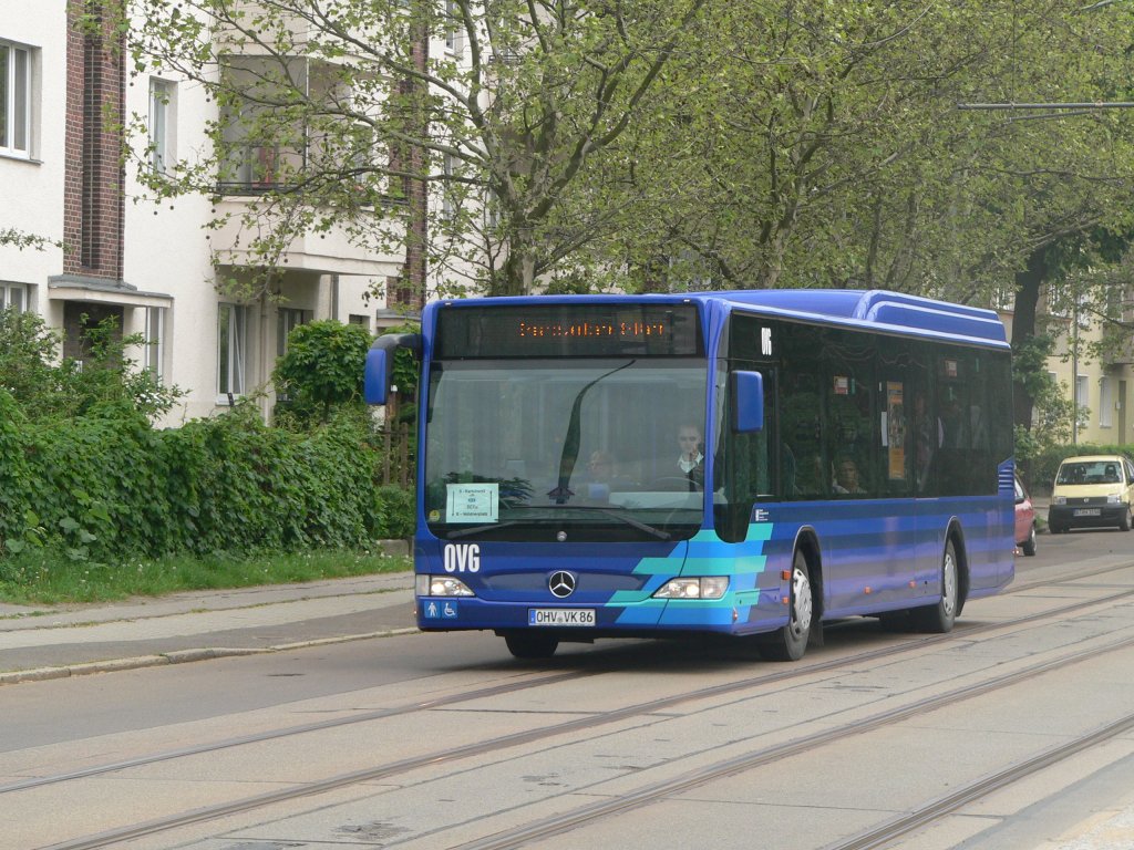 Schienenersatzverkehr zwischen Karlshorst und Ostkreuz. Hier Bus OHV-VK 86 in der Ehrlichstrae. Eigentmer: OVG - Oberhavel Verkehrsgesellschaft mbH. 22.5.2010