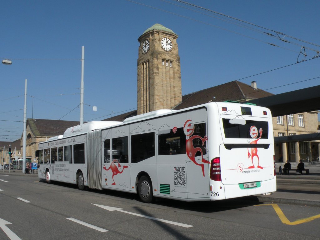 Seit dem 23.02.2013 macht der Mercedes Citaro mit der Betriebsnummer 726 Werbung fr energieschweiz.ch. Hier steht der Bus an der Haltestelle Badischer Bahnhof auf der Linie 36. Die Aufnahme stammt vom 04.03.2013.