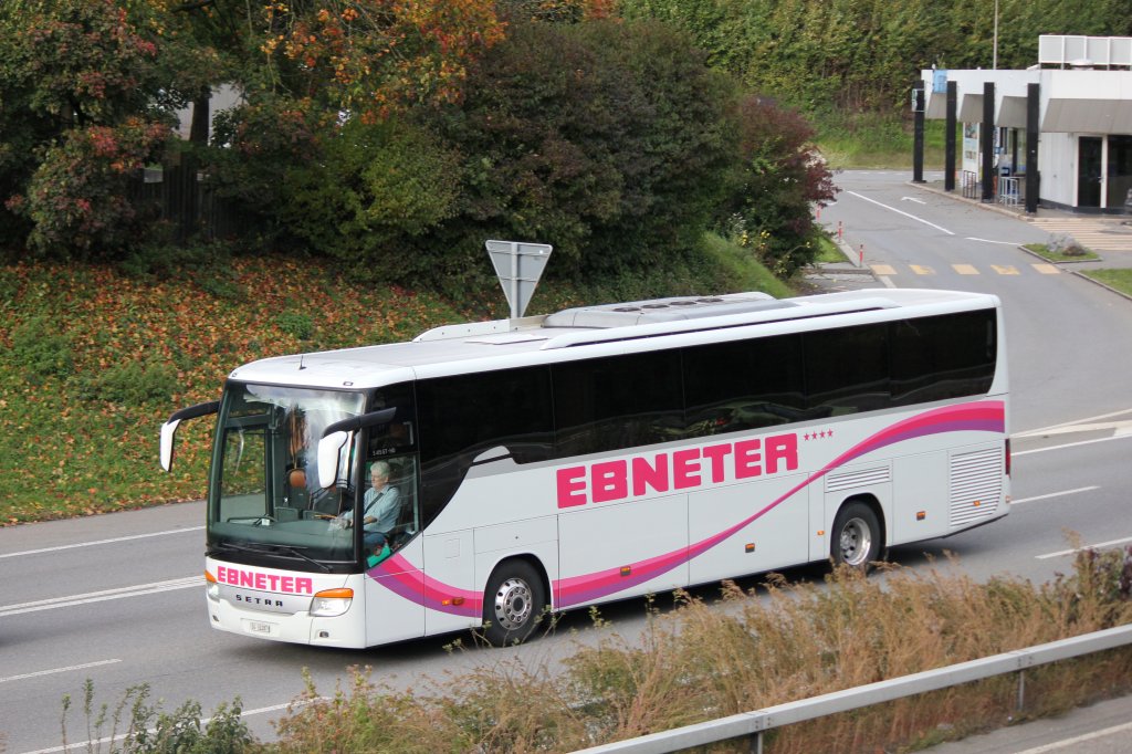 Setra 415 GT HD de la maison Ebneter photographi le 12.10.2012 prs de Berne 