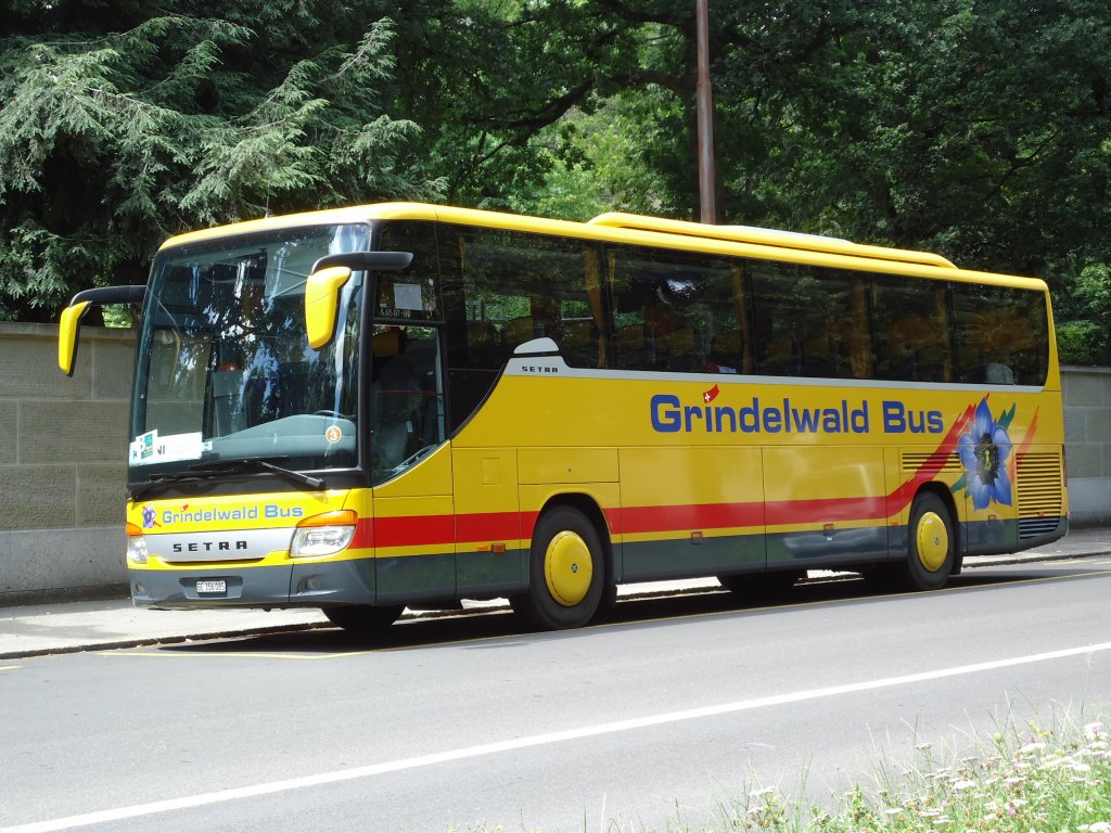 Setra 415 GT-HD de la maison Grindewald Bus photographi le 09.07.2012  Berne