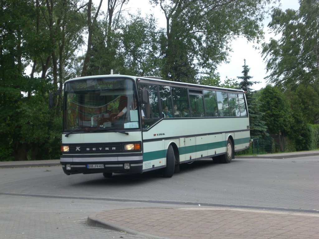 Setra S 200er-Serie auf der Linie 898 nach Werneuchen am Busbahnhof Bernau.