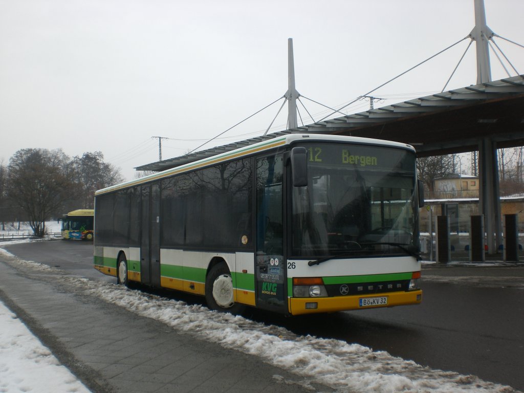 Setra S 300er-Serie NF auf der Linie 12 nach Bergen am ZOB/Hauptbahnhof.