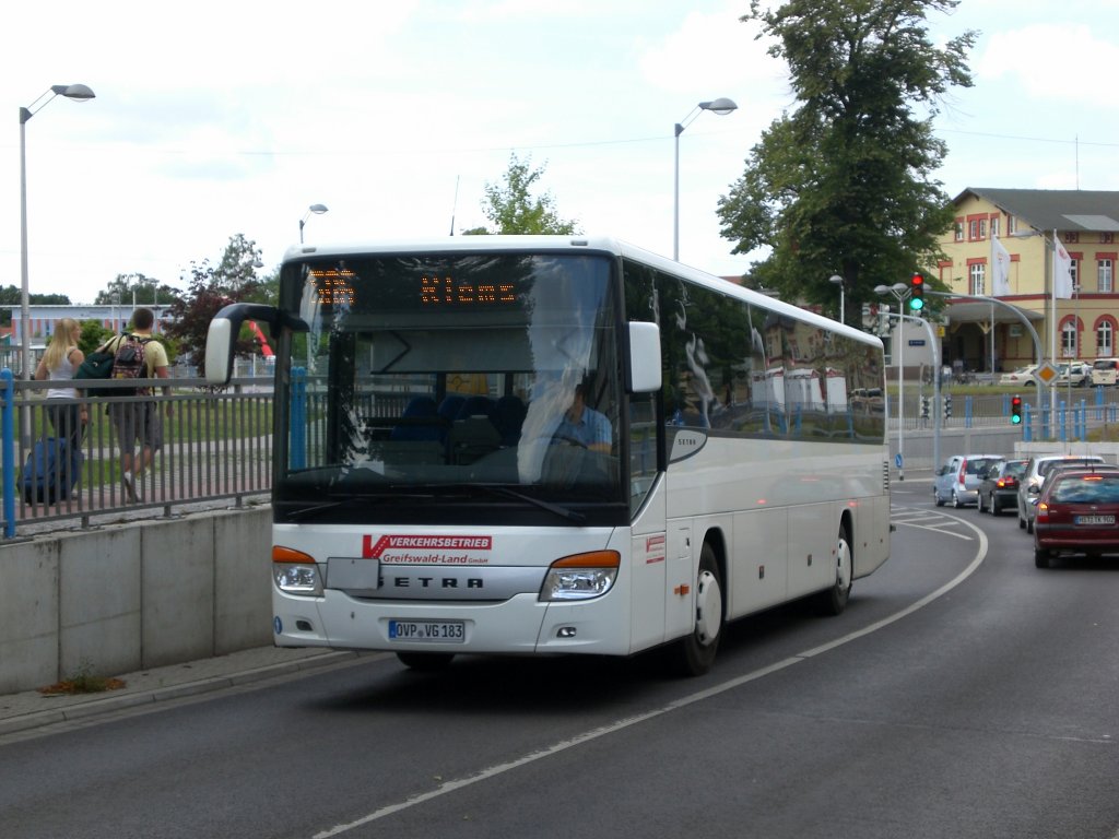 Setra S 400er-Serie auf der Linie 506 nach Riems am ZOB/Bahnhof.
