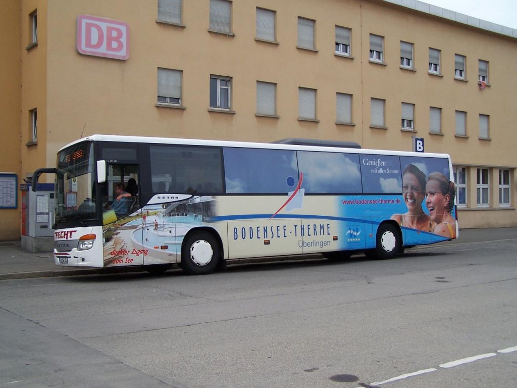 Setra S 415 UL mit Werbung in Tuttlingen am 09/07/10.