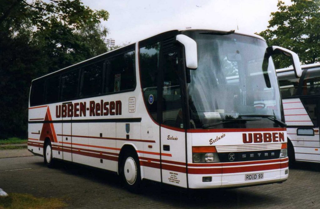 Setra S315 HDH, aufgenommen im August 1998 auf dem Parkplatz der Westfalenhallen in Dortmund.