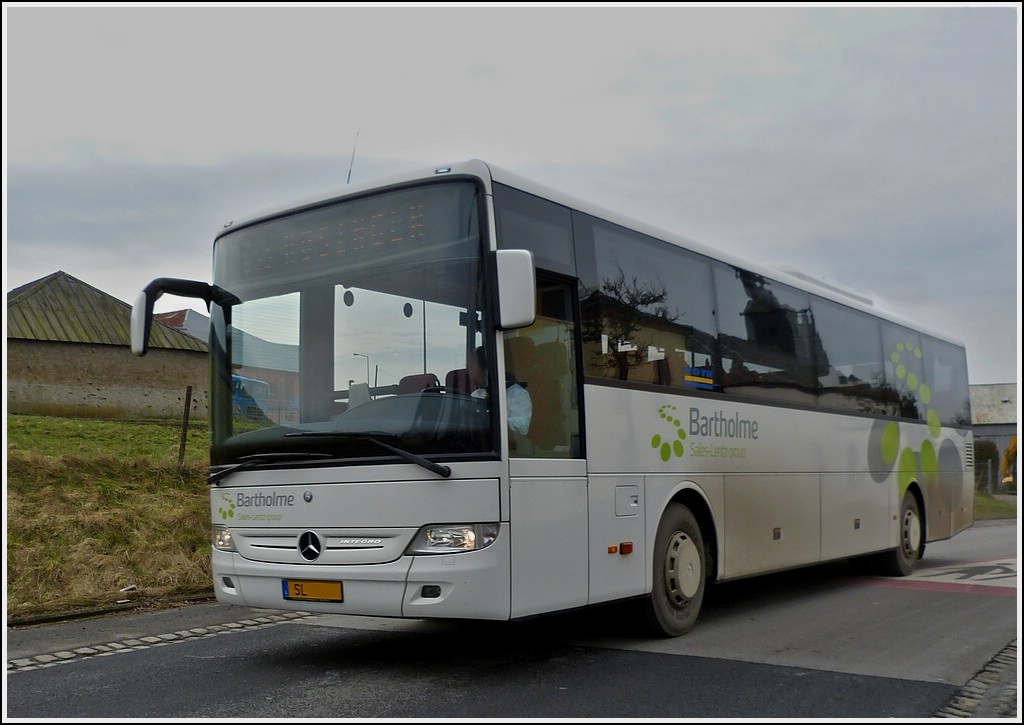 (SL 5501)  Setra Integro der Busfirma Bartholme aus Clervaux, (Sales Lentz Group), aufgenommen am 08.03.2013 in der Nhe von Wiltz.