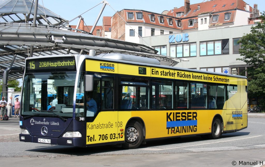 SL 741 (HL CS 741).
Der Bus wirbt fr Kieser Training.
Lbeck ZOB, 1.7.2010.