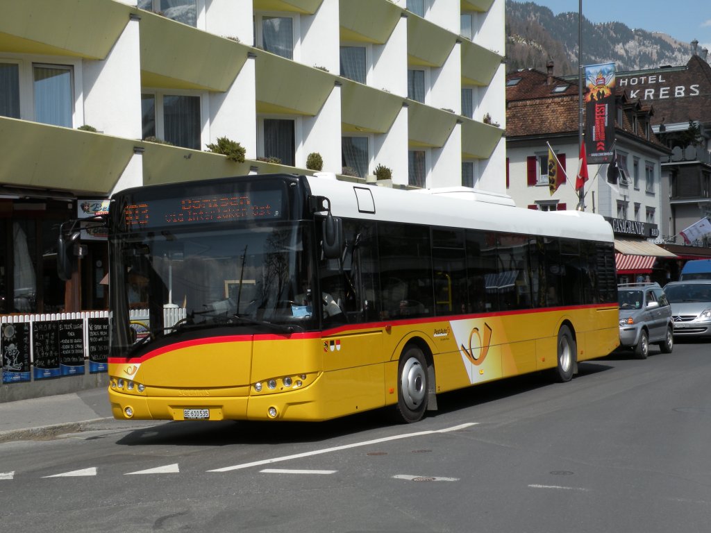 Solaris Bus der Post auf der Linie 103 kurz vor dem Bahnhof Interlaken Ost. Die Aufnahme stammt vom 18.04.2013.