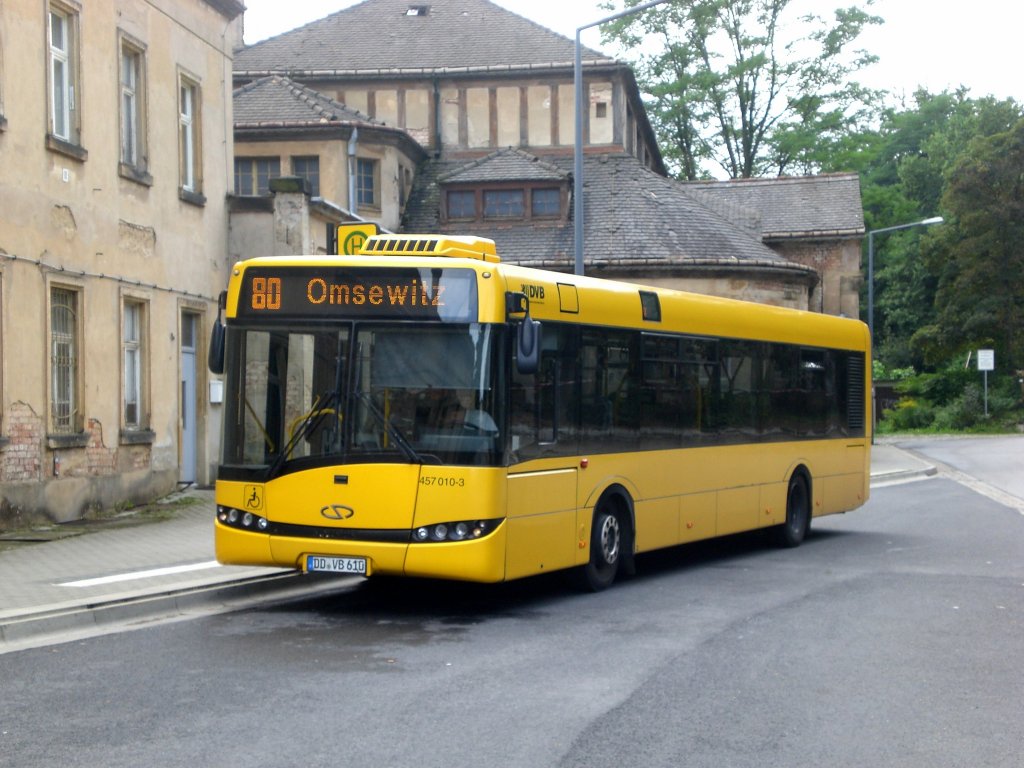 Solaris Urbino auf der Linie 80 nach Omsewitz am Bahnhof Klotzsche.