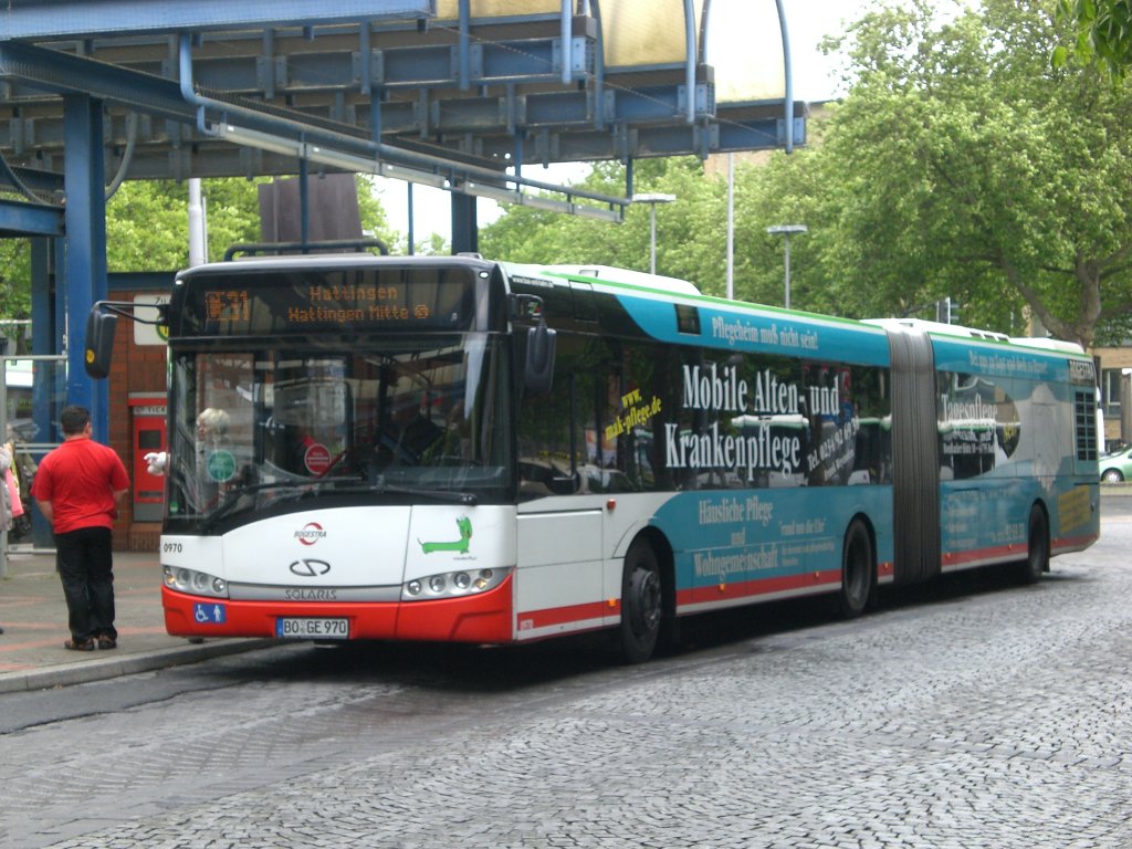 Solaris Urbino auf der Linie CE31 nach S-Bahnhof Hattingen Mitte am Hauptbahnhof Bochum.(19.7.2012) 