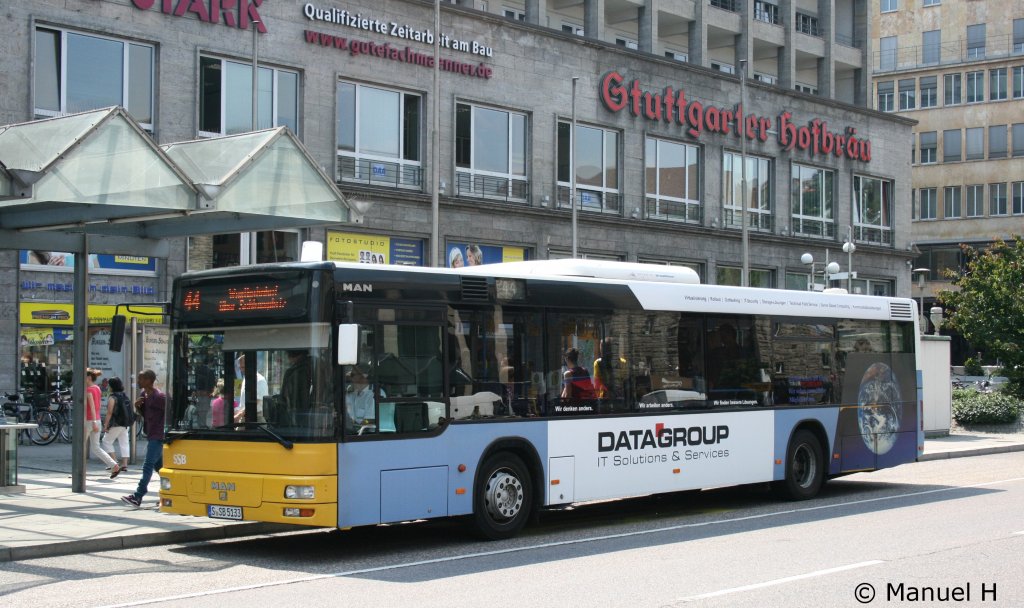 SSB (S SB 5133) mit Werbung fr Datagroup.
Stuttgart HBF, 28.6.2010.