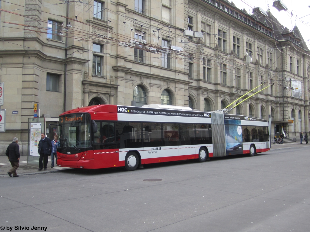 Stadtbus Winterthur Nr. 101 (Hess Swisstrolley BGT-N1C) am 13.1.2013 beim Hauptbahnhof