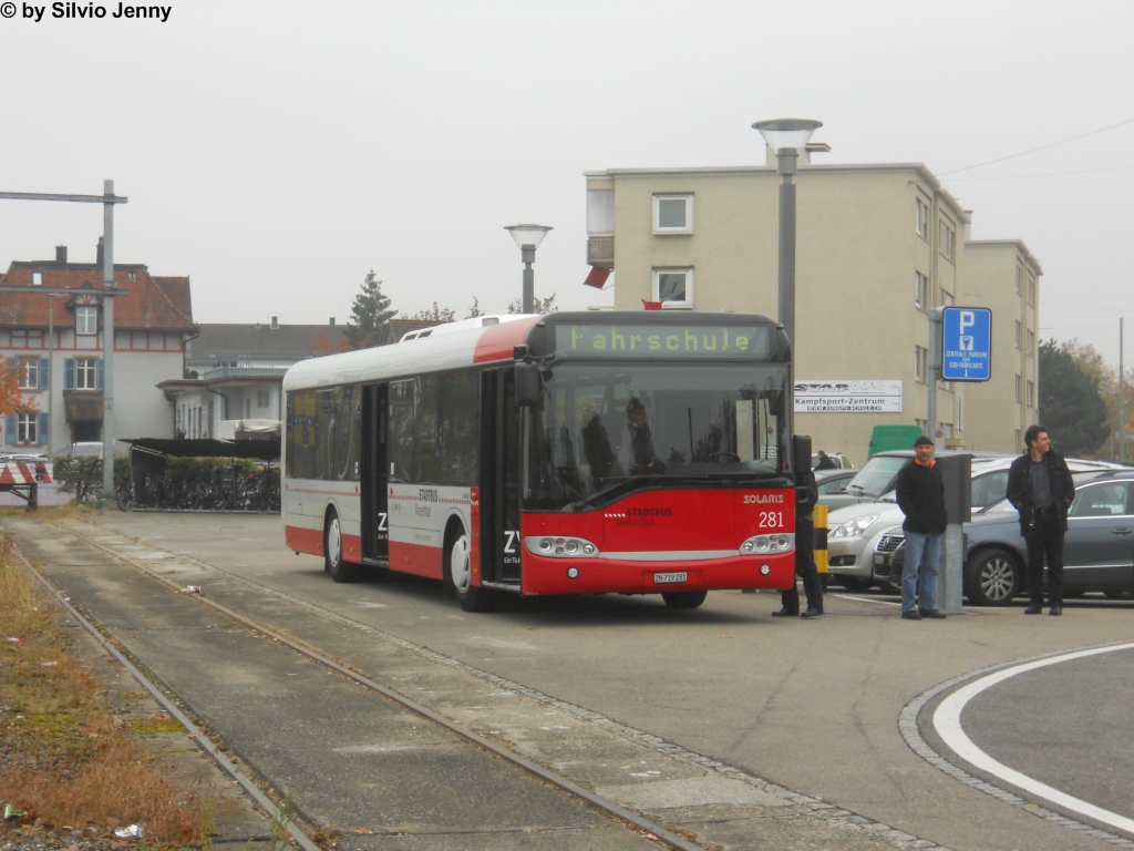 Stadtbus Winterthur Nr. 281 (Soalris Urbino 12) am 31.10.2011 beim Bahnhof Oberwinterthur im Einsatz als Fahrschulwagen.