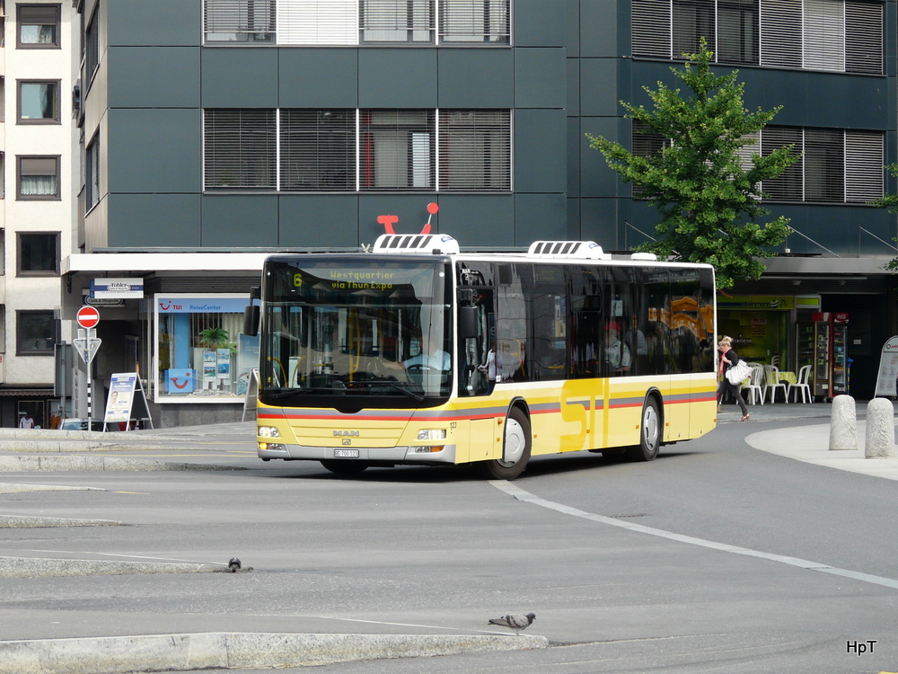 STI - MAN Lion`s City  Nr.123  BE 700123 unterwegs auf der Linie 6 bei der zufahrt zu den Bushaltestellen vor dem Bahnhof Thun am 01.07.2011