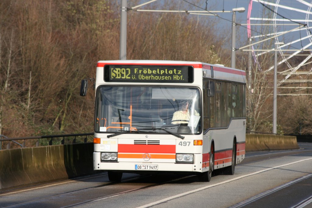 STO 497 (OB ST 9497) mit dem SB92 am Centro Oberhausen.
