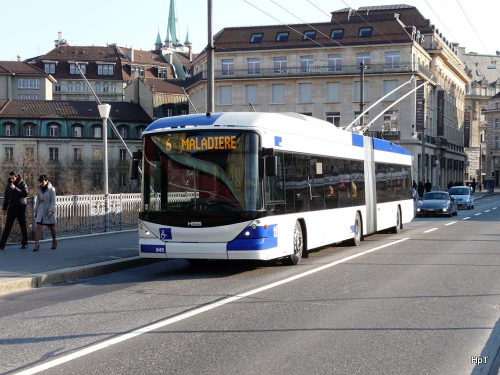 TL - Hess-Swisstrolley BGT-N2C Nr.849 unterwegs auf der Linie 6 in der Stadt Lausanne am 22.01.2011