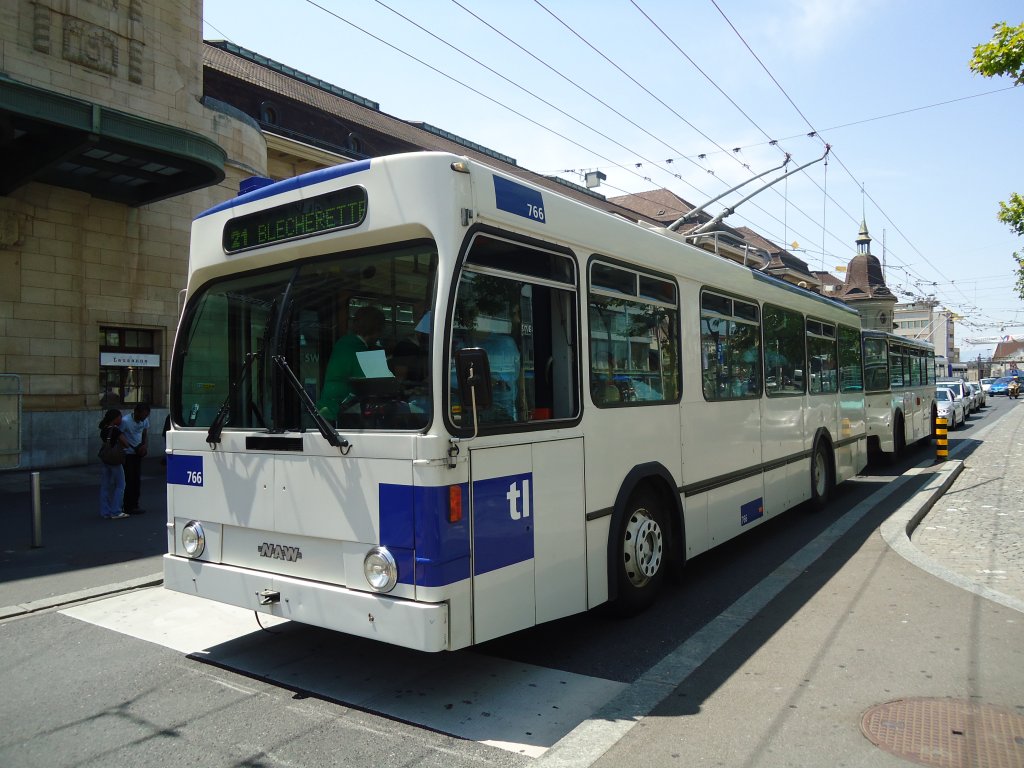 TL Lausanne - Nr. 766 - NAW/Lauber Trolleybus am 12. Juli 2011 beim Bahnhof Lausanne