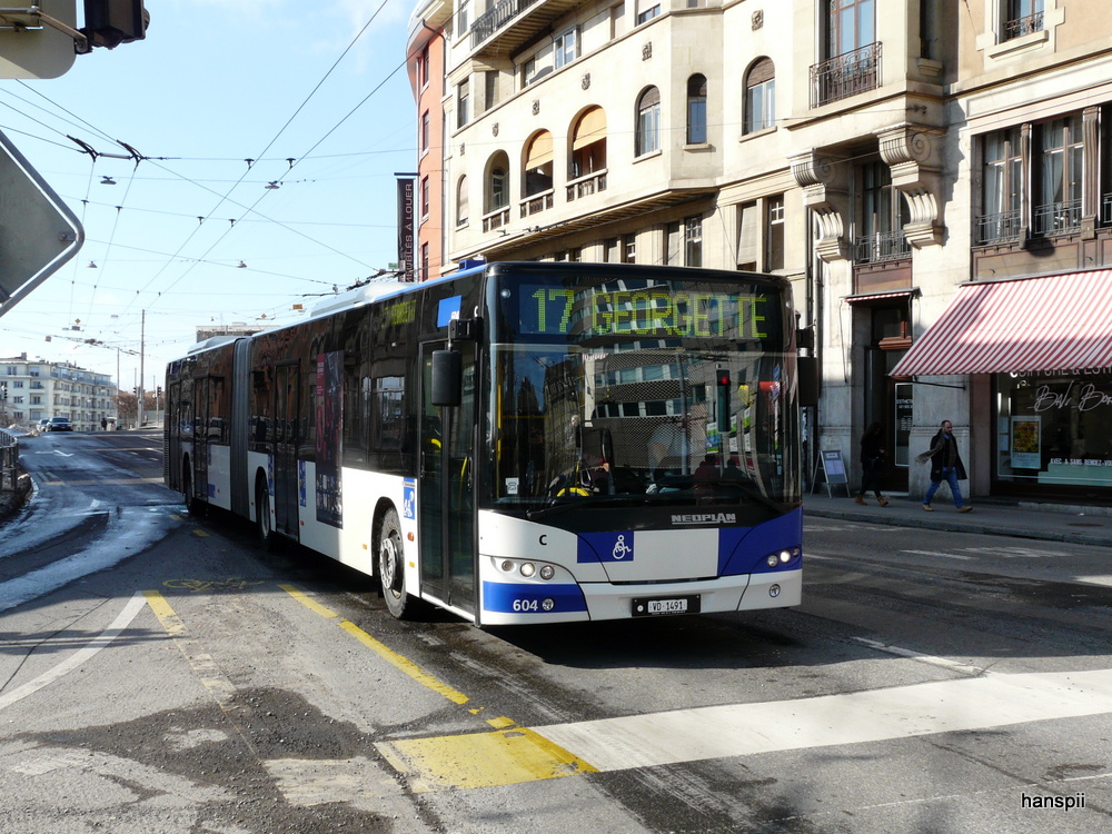 tl - Neoplan Gelenkbus Nr.604 VD 1491 unterwegs auf der Linie 17 in Lausanne am 16.02.2013