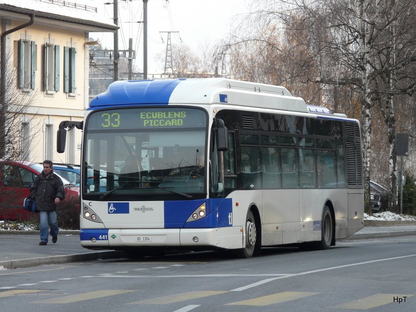 TL - VanHool Bus Nr.441  VD 1304 unterwegs auf der Linie 33 in Renens am 19.12.2009