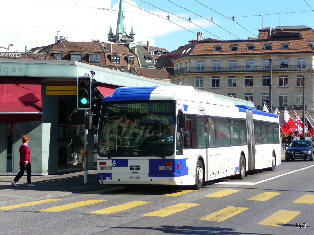 TL - VanHool Bus Nr.555 VD 1654 unterwegs auf der Linie 8 in Lausanne am 09.09.2010