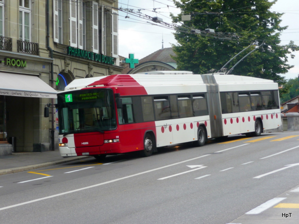tpf - Hess-Swisstrolley BGT-N2C  Nr.518 unterwegs auf der Linie 1 in Fribourg am 05.08.2011